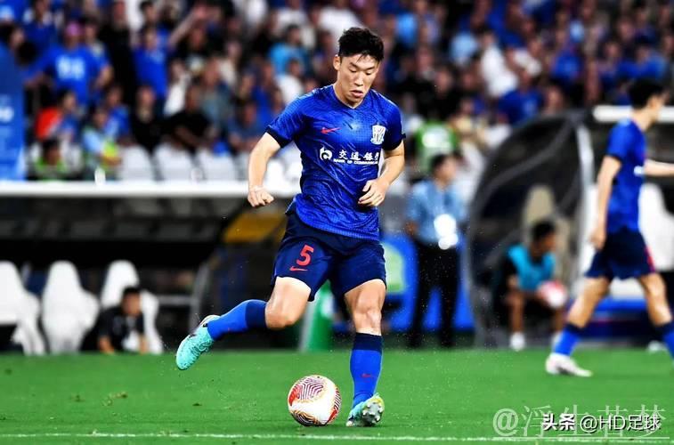 朱辰杰引中超三强争夺，申花续约拖沓，海港或成最大赢家